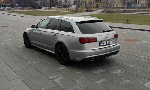 AUDI A6 AVANT