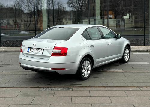 SKODA OCTAVIA 110 kW '20