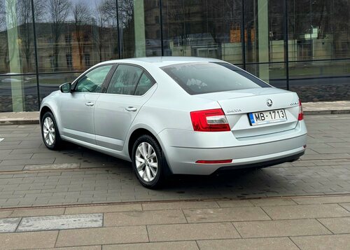 SKODA OCTAVIA 110 kW '20