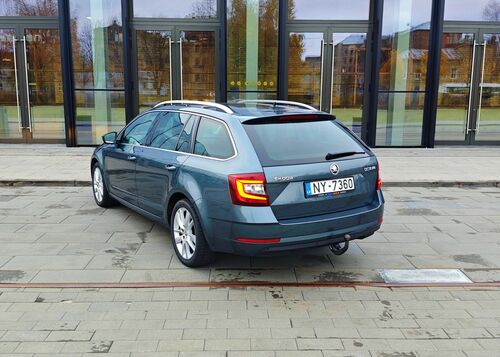 SKODA OCTAVIA COMBI TSI 85 kW '19