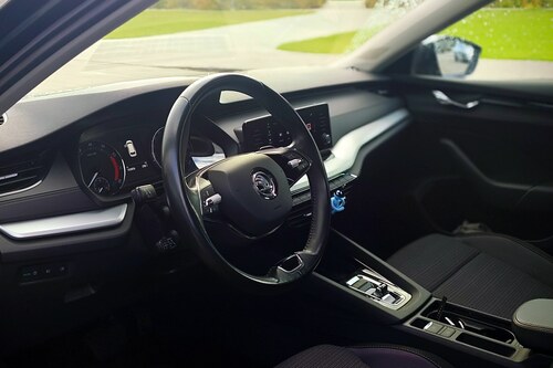 SKODA Octavia Combi e-TEC '22