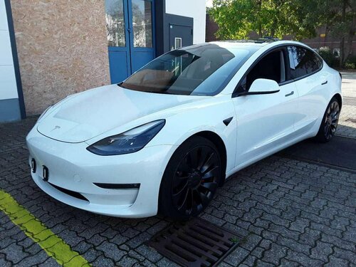 TESLA Model 3 Performance '22
