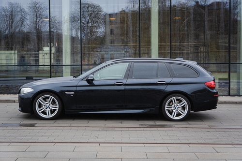 BMW 5' M Sports package '17